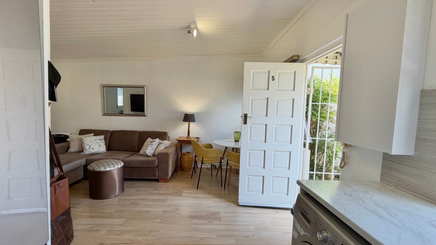 1 Bedroom Property for Sale in Plumstead Western Cape